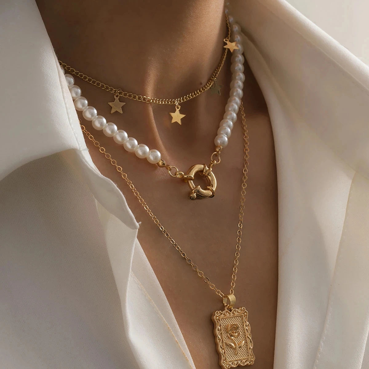 Pearly Choker Necklace
